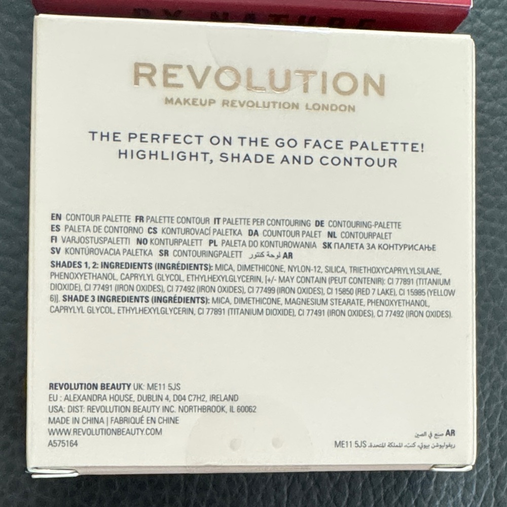 NIB Revolution Medium Contour Palette with Trio Shades - Picture 3 of 4